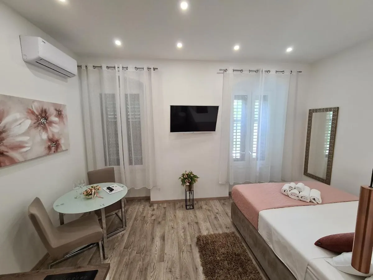 Гостевой дом D&D Suites In Split Centre Хорватия